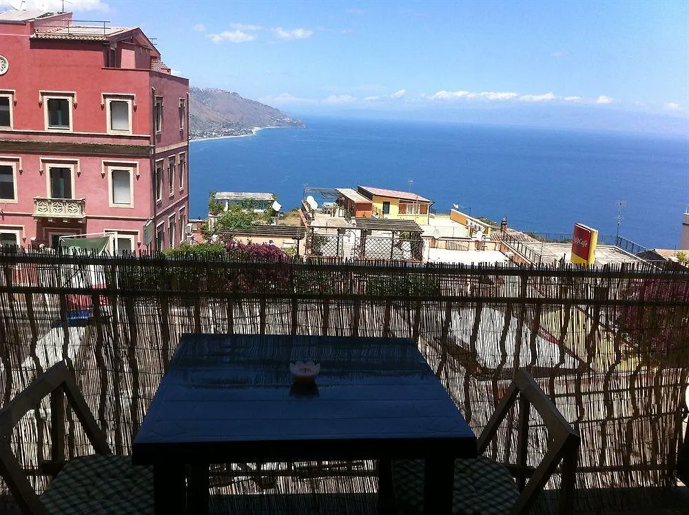Hostel Taormina - Homstel